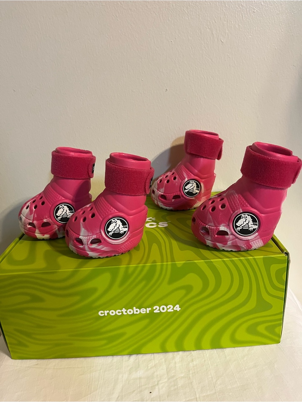 CROCS dogs Hot Pink Strap Bootie Clogs